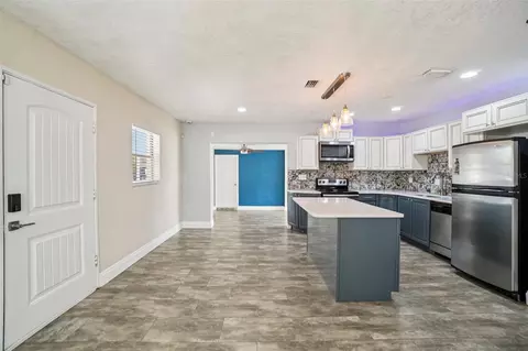 Kitchen - 541 Firefly Ln, Apollo Beach, FL 33572 photo 3 of 5