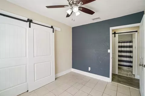Bedroom - 541 Firefly Ln, Apollo Beach, FL 33572 photo 2 of 6