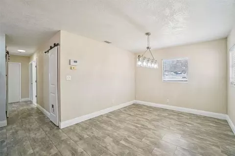 Entry Way - 541 Firefly Ln, Apollo Beach, FL 33572 photo 1 of 2