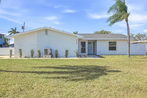 5708 Bayshore Dr, Seminole, FL 33772