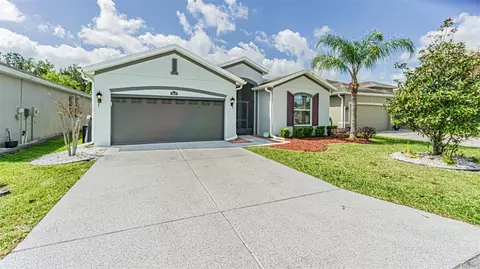 9936 Gap Wedge Dr, San Antonio, FL 33576