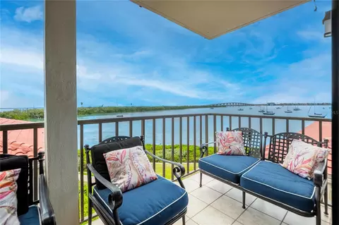 6361 Bahia Del Mar Blvd #308, Saint Petersburg, FL 33715