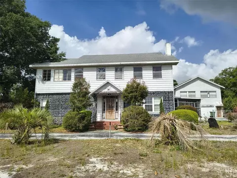 15 Lake Howard Dr NW, Winter Haven, FL 33880