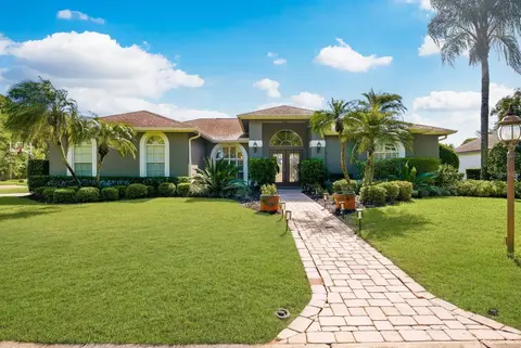2016 Swan Ln, Palm Harbor, FL 34683