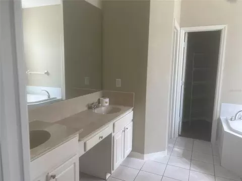 Bath - 18914 Maisons Dr, Lutz, FL 33558 photo 1 of 7