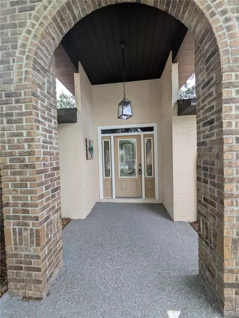 Exterior - 2106 Whitlock Pl, Dover, FL 33527 photo 7 of 25
