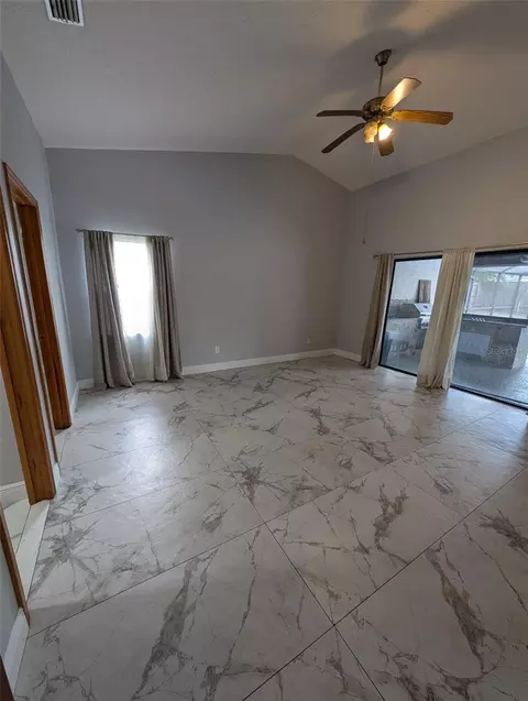 Living - 2106 Whitlock Pl, Dover, FL 33527 photo 5 of 5
