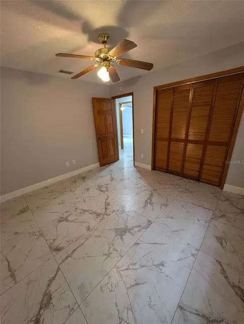 Bedroom - 2106 Whitlock Pl, Dover, FL 33527 photo 2 of 5