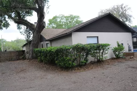 Exterior - 2106 Whitlock Pl, Dover, FL 33527 photo 21 of 25