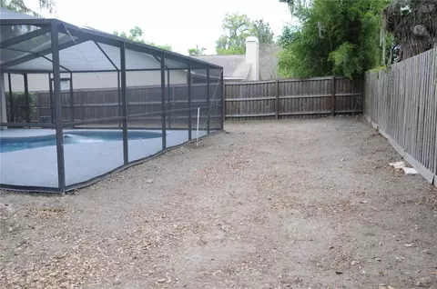 Exterior - 2106 Whitlock Pl, Dover, FL 33527 photo 18 of 25