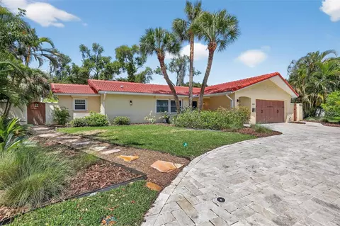 1200 Eden Isle Blvd NE, Saint Petersburg, FL 33704