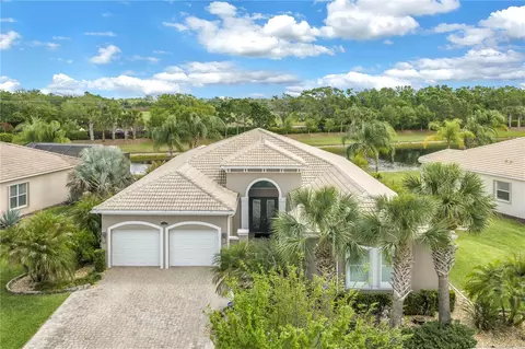15939 Cape Coral Dr, Wimauma, FL 33598
