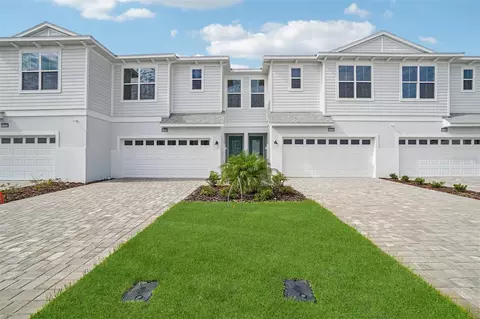 31546 Azure Beach Dr, San Antonio, FL 33576
