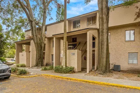 7510 Presley Pl #98-B, Tampa, FL 33617