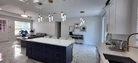 Kitchen - 7242 Elaine Dr, Webster, FL 33597 photo 5 of 6