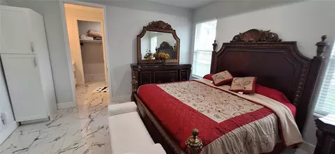 Bedroom - 7242 Elaine Dr, Webster, FL 33597 photo 6 of 7