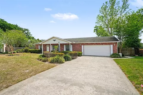 1709 Sakura Dr, Valrico, FL 33596