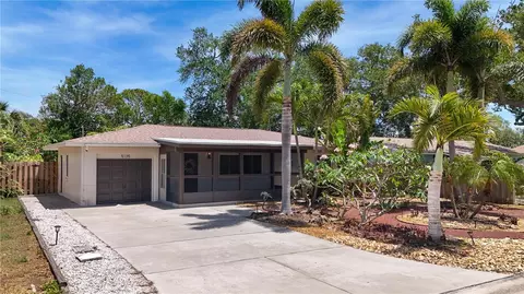 5135 101st St N, Saint Petersburg, FL 33708