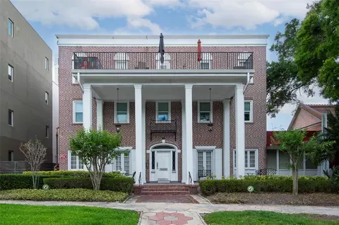 219 4th Ave N #202, Saint Petersburg, FL 33701