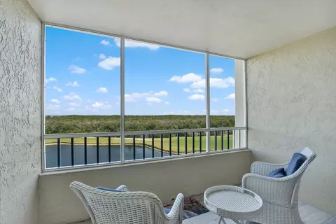 2333 Feather Sound Dr #B507, Clearwater, FL 33762