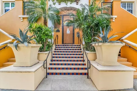 100 4th Ave S #207, Saint Petersburg, FL 33701