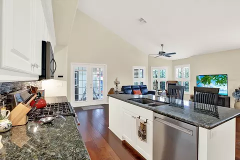 Kitchen - 2021 Meadow Rue Ct, Trinity, FL 34655 photo 3 of 3