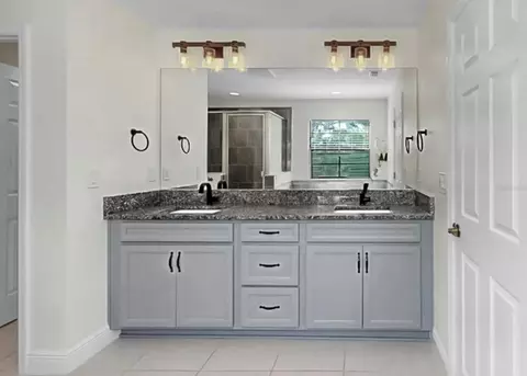 Bath - 13036 Pennybrook Dr, Riverview, FL 33579 photo 6 of 9