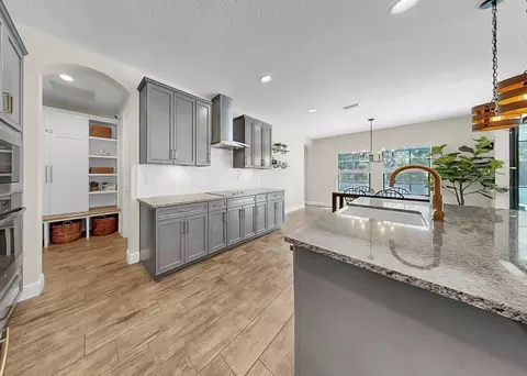 Kitchen - 13036 Pennybrook Dr, Riverview, FL 33579 photo 9 of 16