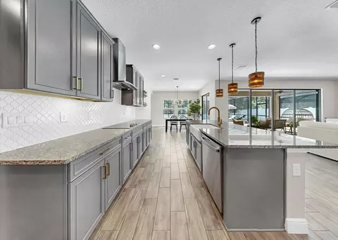 Kitchen - 13036 Pennybrook Dr, Riverview, FL 33579 photo 4 of 16