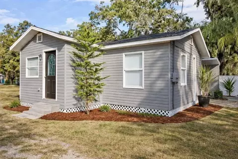 1104 E Alsobrook St, Plant City, FL 33563