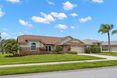 2686 Scobee Dr, Palm Harbor, FL 34683