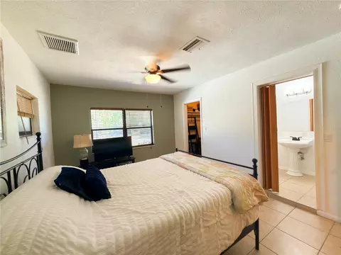 Bedroom - 8818 Mathog Rd, Riverview, FL 33578 photo 4 of 7