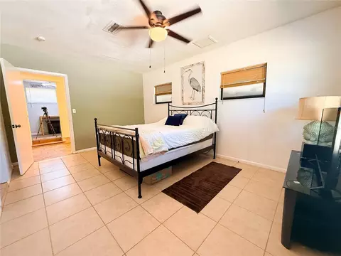 Bedroom - 8818 Mathog Rd, Riverview, FL 33578 photo 5 of 7