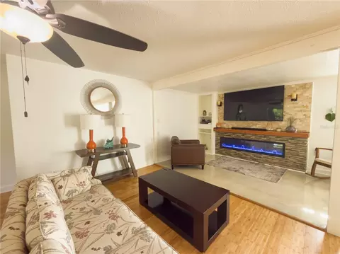 Living - 8818 Mathog Rd, Riverview, FL 33578 photo 6 of 7
