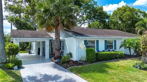 505 Finsbury Cir #A, Sun City Center, FL 33573
