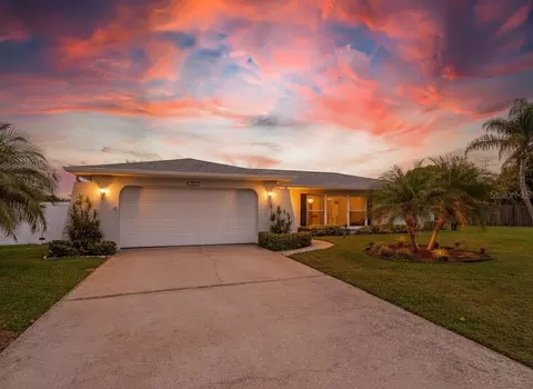 3267 Springwood Dr, Clearwater, FL 33761