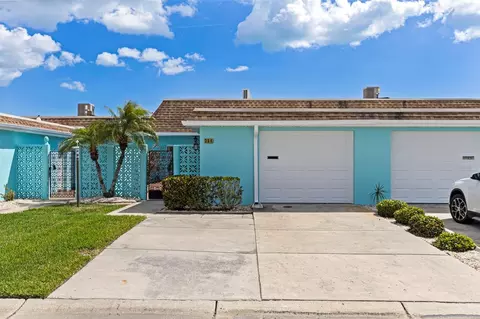 354 Boca Ciega Point Blvd, Saint Petersburg, FL 33708