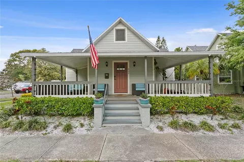 802 Dartmoor St N, Saint Petersburg, FL 33701