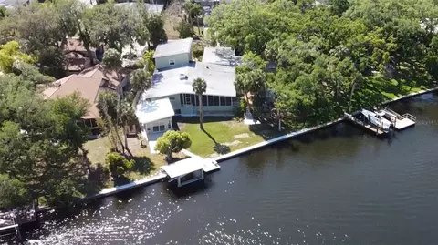 7102 Mandy Ln, New Port Richey, FL 34652