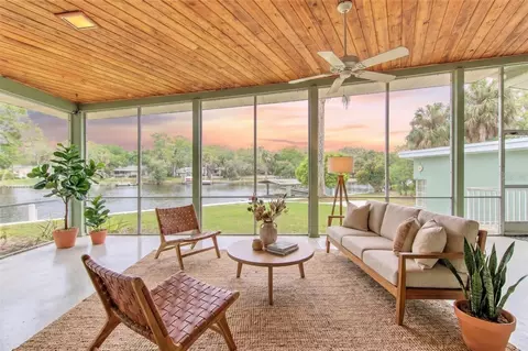 7102 Mandy Ln, New Port Richey, FL 34652