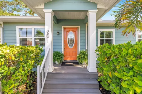 201 35th Ave NE, Saint Petersburg, FL 33704