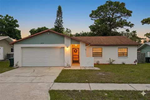 105 Lotus Cir, Safety Harbor, FL 34695