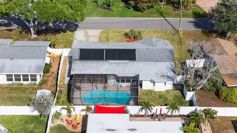 View/Area - 1768 Harbor Cir E, Largo, FL 33770 photo 1 of 4