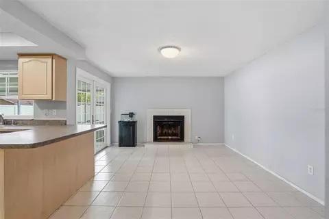 Living - 4104 Fallon Ct, Brandon, FL 33511 photo 5 of 8