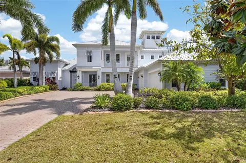 613 Balibay Rd, Apollo Beach, FL 33572