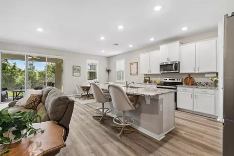 Kitchen - 12357 Nantahala Run, Parrish, FL 34219 photo 6 of 6