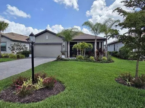 20273 Hartford Dr, Estero, FL 33928
