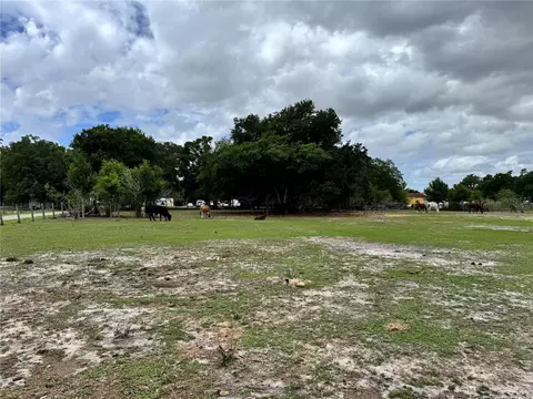 1804 Zipperer Rd, Bradenton, FL 34212