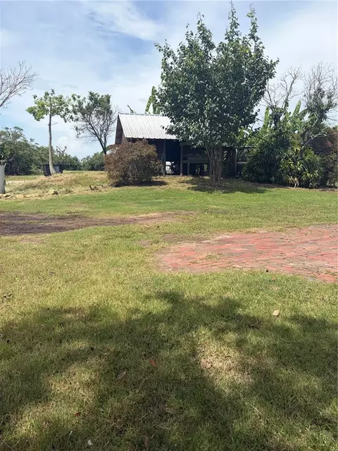 1740 Bayshore Dr, Terra Ceia, FL 34250