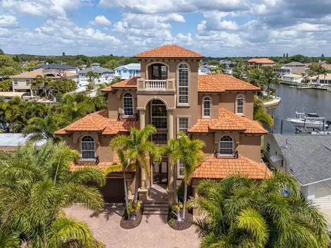 507 Driftwood Dr E, Palm Harbor, FL 34683